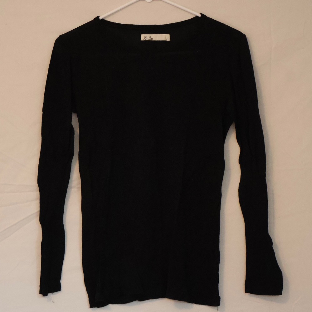 Classic Black Long-Sleeve Shirt